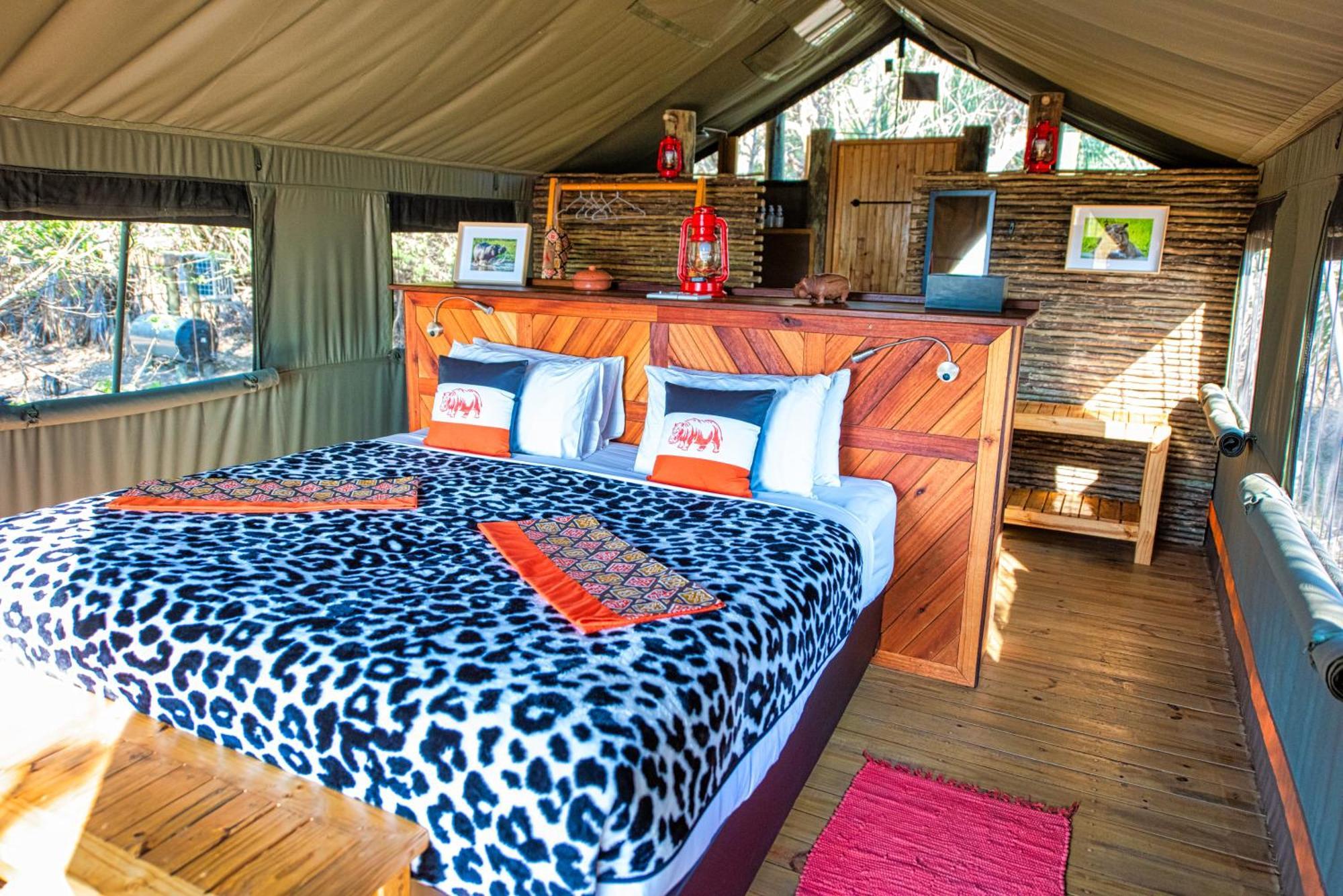 Semowi Lodge And Campsites Mirapene Zimmer foto